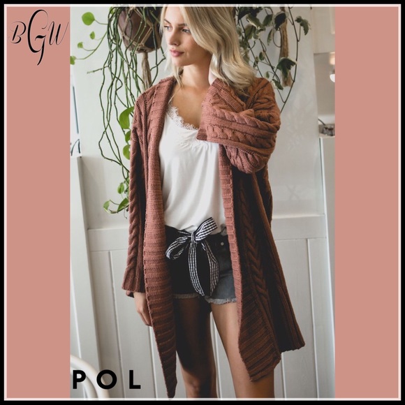 🆕🎉HP🎉5⭐️Oversized Cardigan Sweater - Picture 2 of 6